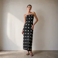 Vestido Largo Strapless de Satín con Lunares – NEGRO, MEDIANA