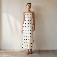 Vestido Largo Strapless de Satín con Lunares – PERLA, GRANDE