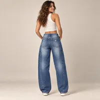 Jeans Cargo Barrel Cut Azul Medio Deslavado – Image 2