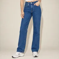 Jeans Recto Tiro Alto Lavado Medio – Imagen 2