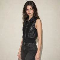 Chaleco Bomber Leather Look Con Zippers  – Image 2