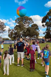 TWIST Meets - MAY 28 KINGS PARK – Image 1