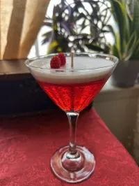 French Martini Cocktail Candle – Image 1