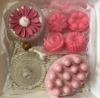 Cashmere Mini Spa Gift Set – Image 1