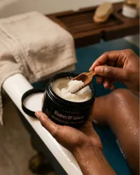 Flames of Solace Polishing Sugar Scrub – Image 2