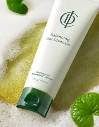 ICD Balancing Gel Cleanser – Image 3