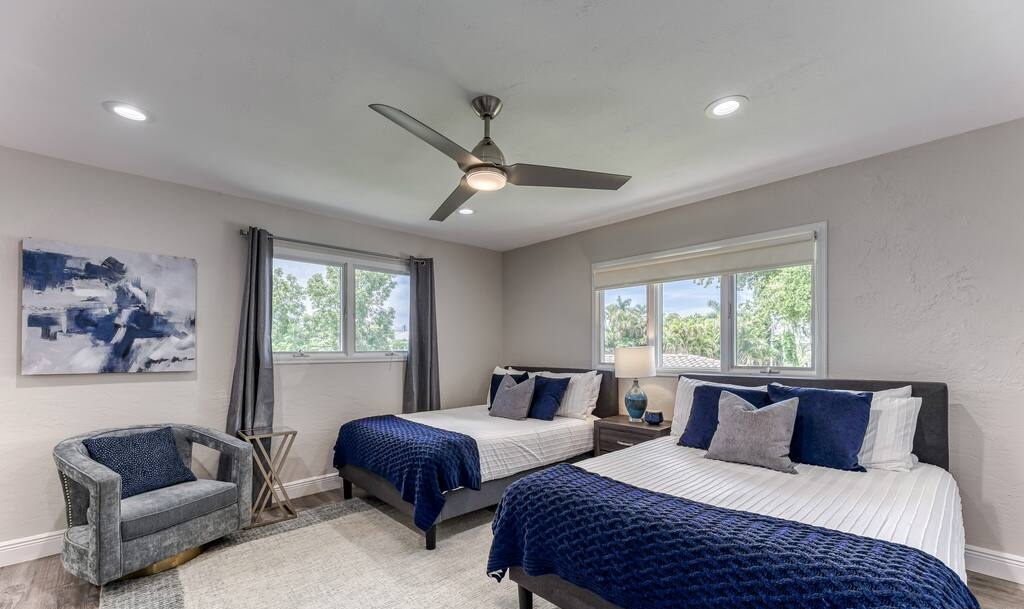 Room 3 - Villa Key  – Image 1