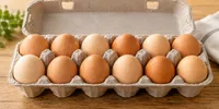 Free Range Chicken Eggs - 1 Dozen – Image 1