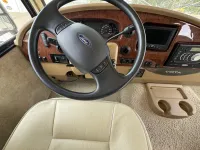 2014 WINNEBAGO VISTA 35B BUNKS – Image 16
