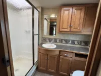 2014 WINNEBAGO VISTA 35B BUNKS – Image 7