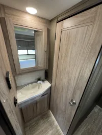 2020 FOREST RIVER SUNSEEKER 2250 – Image 13