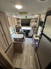 2020 FOREST RIVER SUNSEEKER 2250 – Image 9
