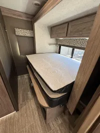 2020 FOREST RIVER SUNSEEKER 2250 – Image 10
