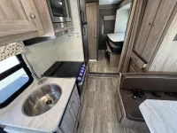 2020 FOREST RIVER SUNSEEKER 2250 – Image 4