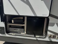 2023 ROCKWOOD MINI LITE 2506S – Image 2