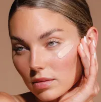 Mineral Mousse SPF50+ Dreamscreen 75ml – Image 1