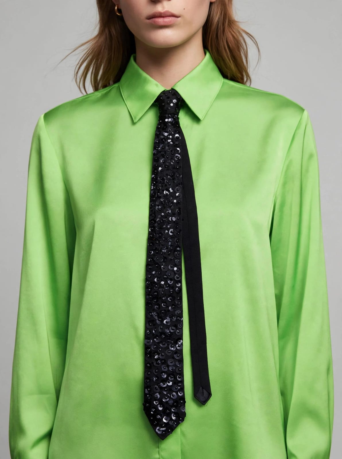 Corbata Bordada a Mano con Lentejuelas | Diseño Exclusivo Artesanal – Image 2