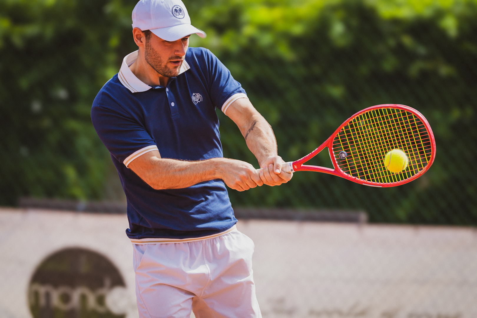 Deux le Jeu Tennis Pet Wit – Premium Bamboe Cap – Afbeelding 6