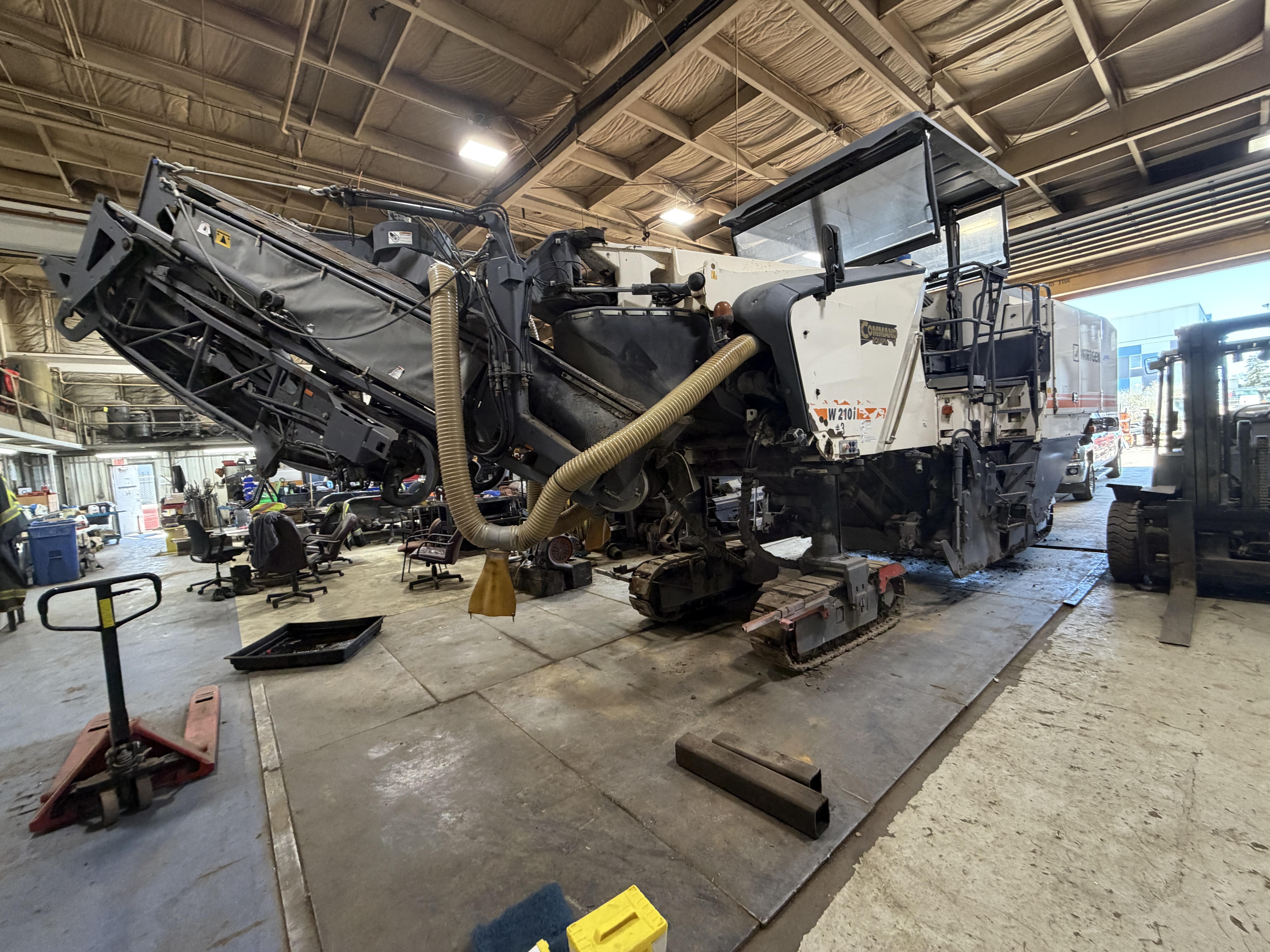 2017 Wirtgen W210i Tracked Cold Planer - WORK READY! – Image 29