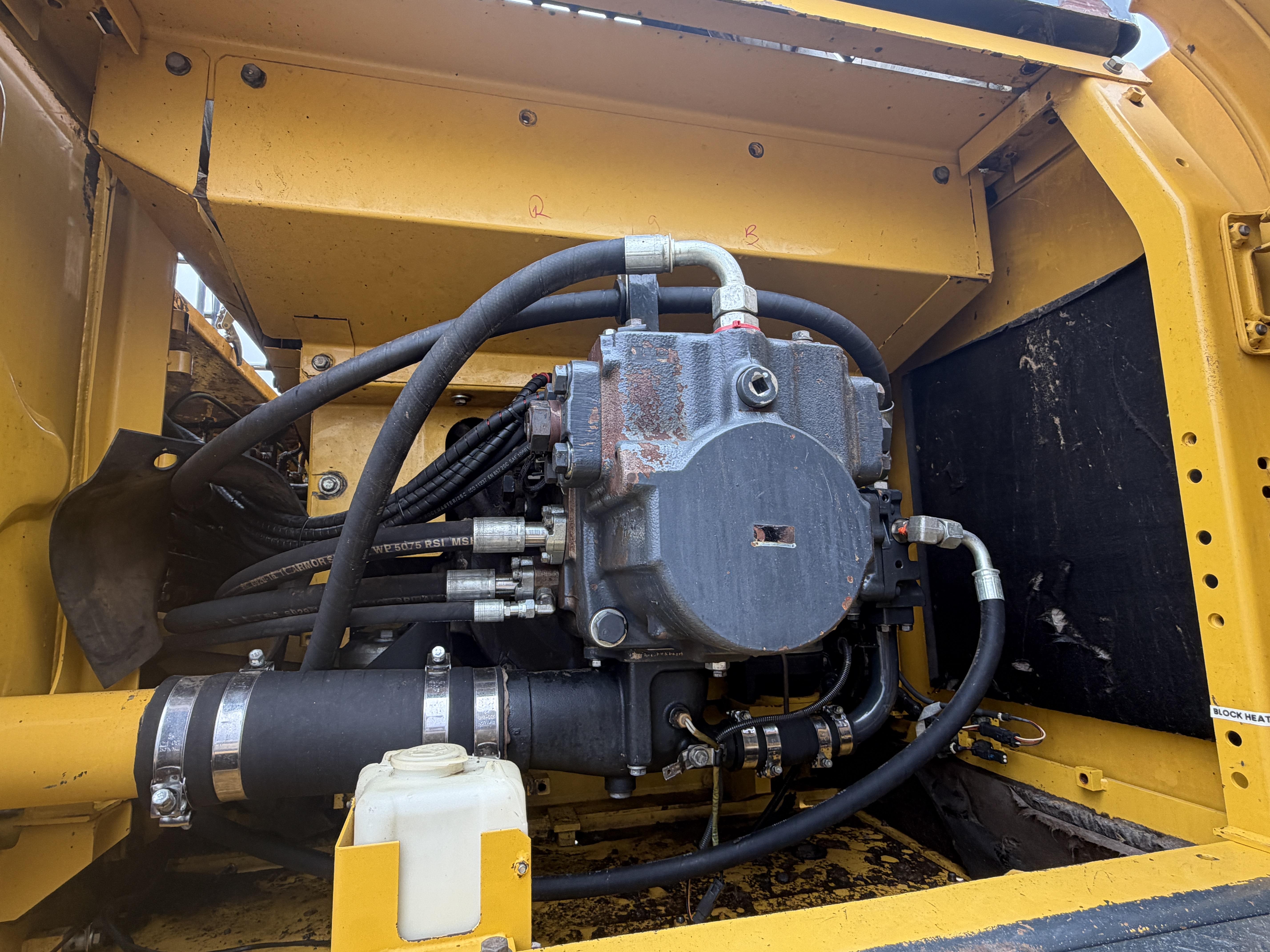2015 Komatsu PC490LC-10 w/ Genesis GXP 1000R 2nd Member Shear – Image 19