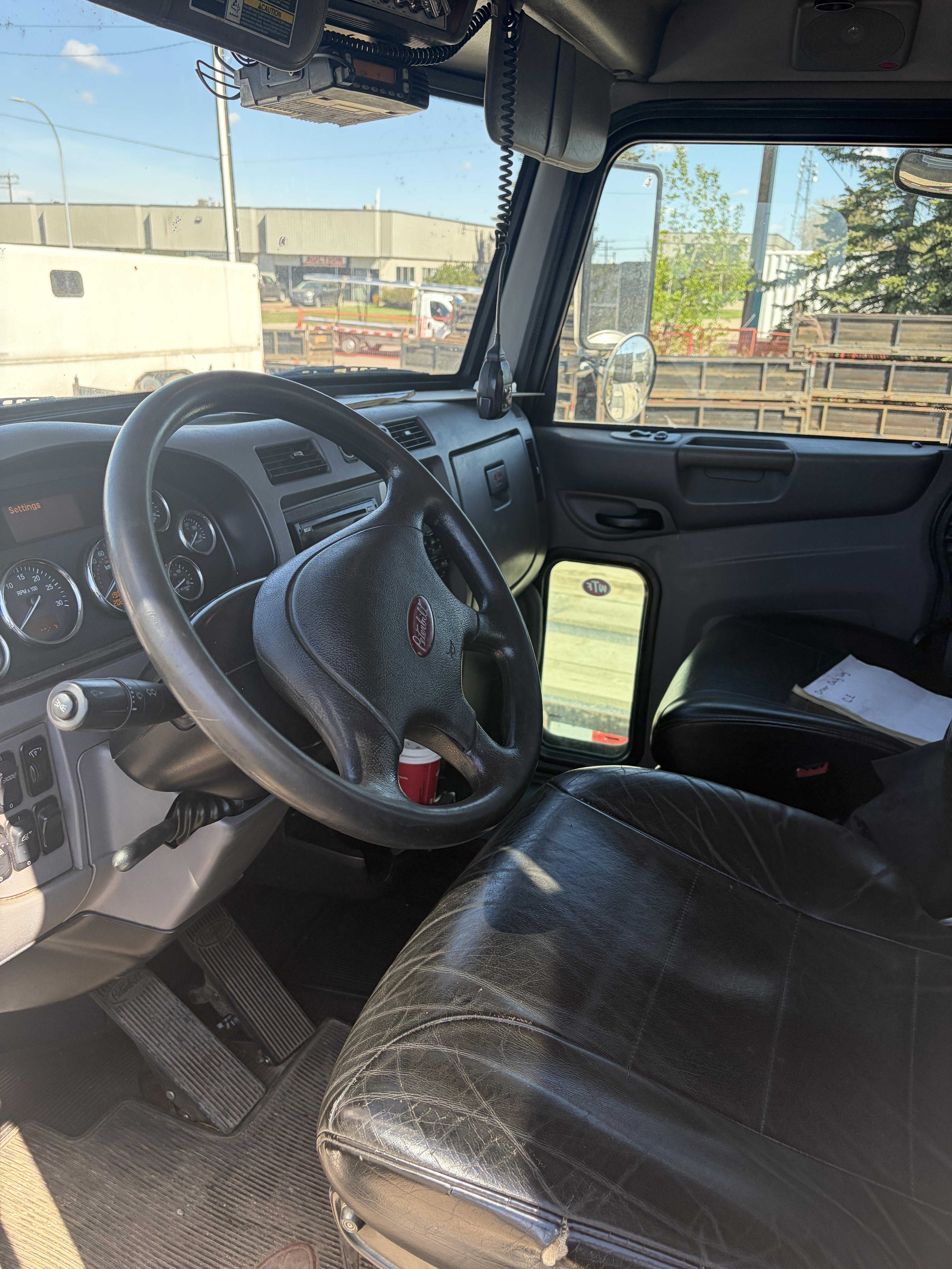 2016 Peterbilt 348 Water Truck – Image 22