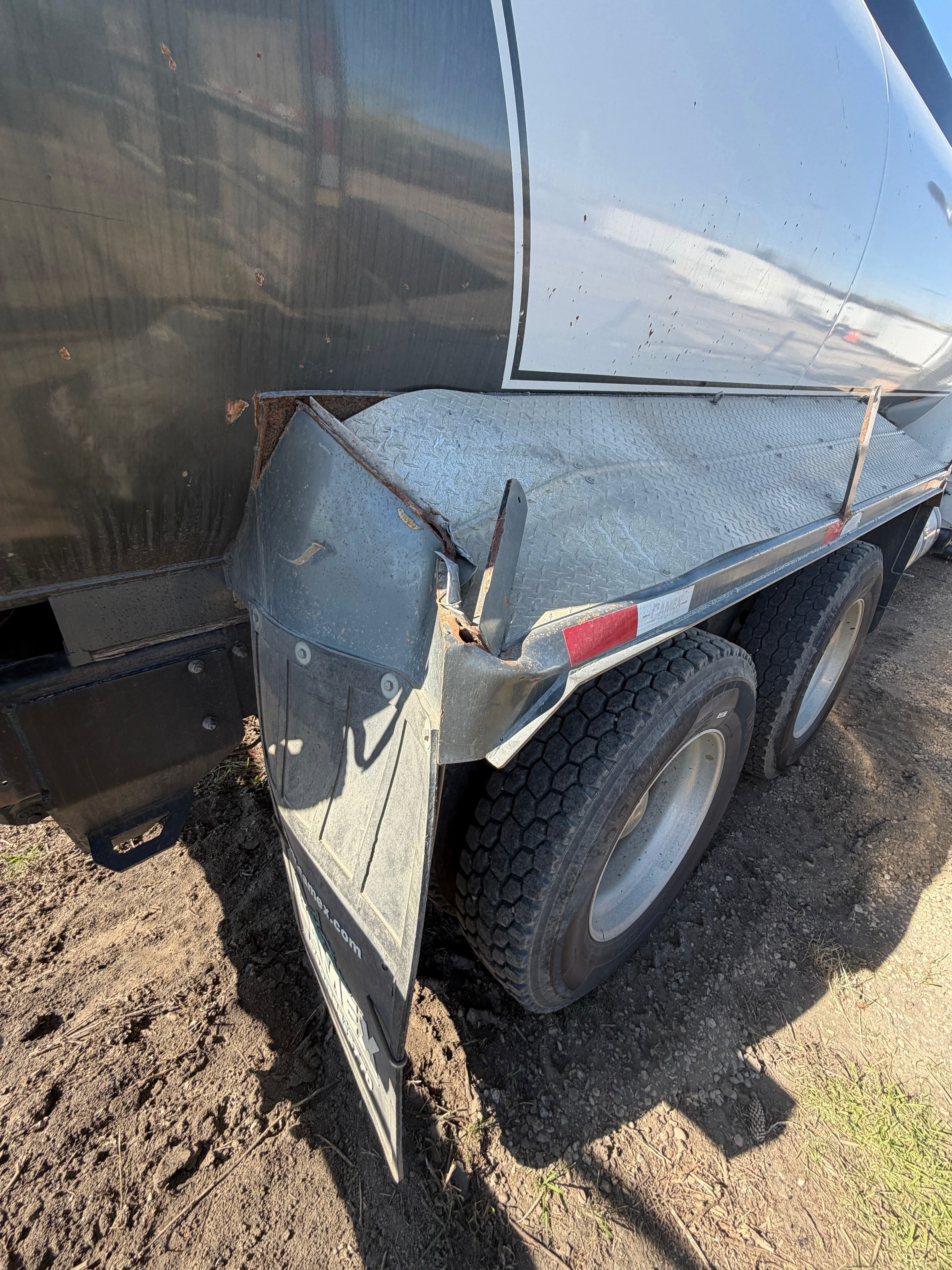 2016 Peterbilt 348 Water Truck – Image 26