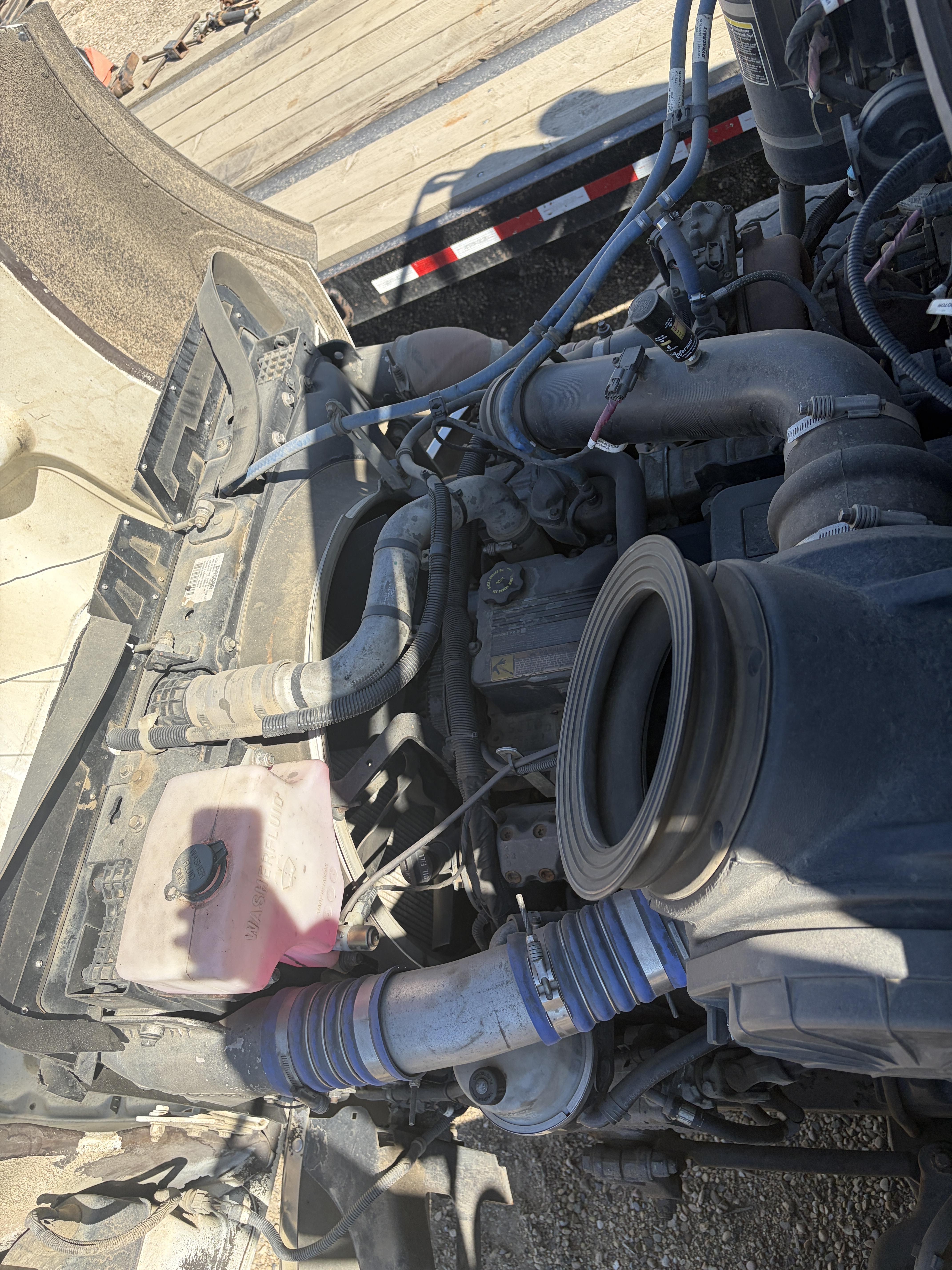 2016 Peterbilt 348 Water Truck – Image 6