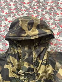 (SZ OG L) 09' Bape 1st Green Plaid Camo Down Jacket – Image 2