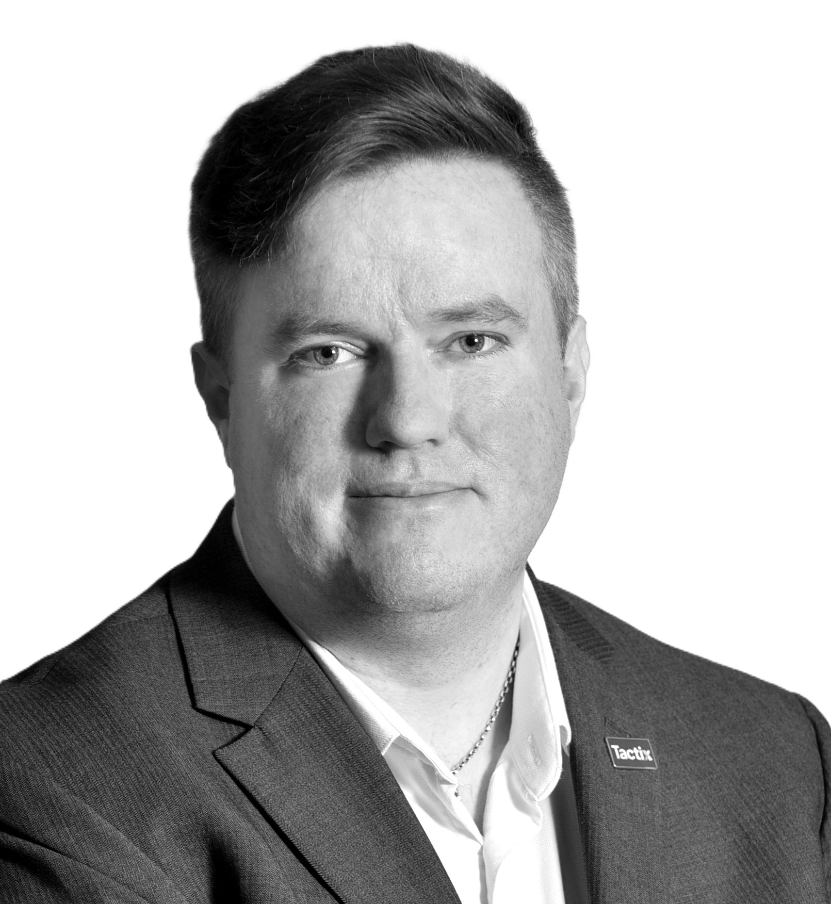 John Mains, Conseiller principal – Image 1