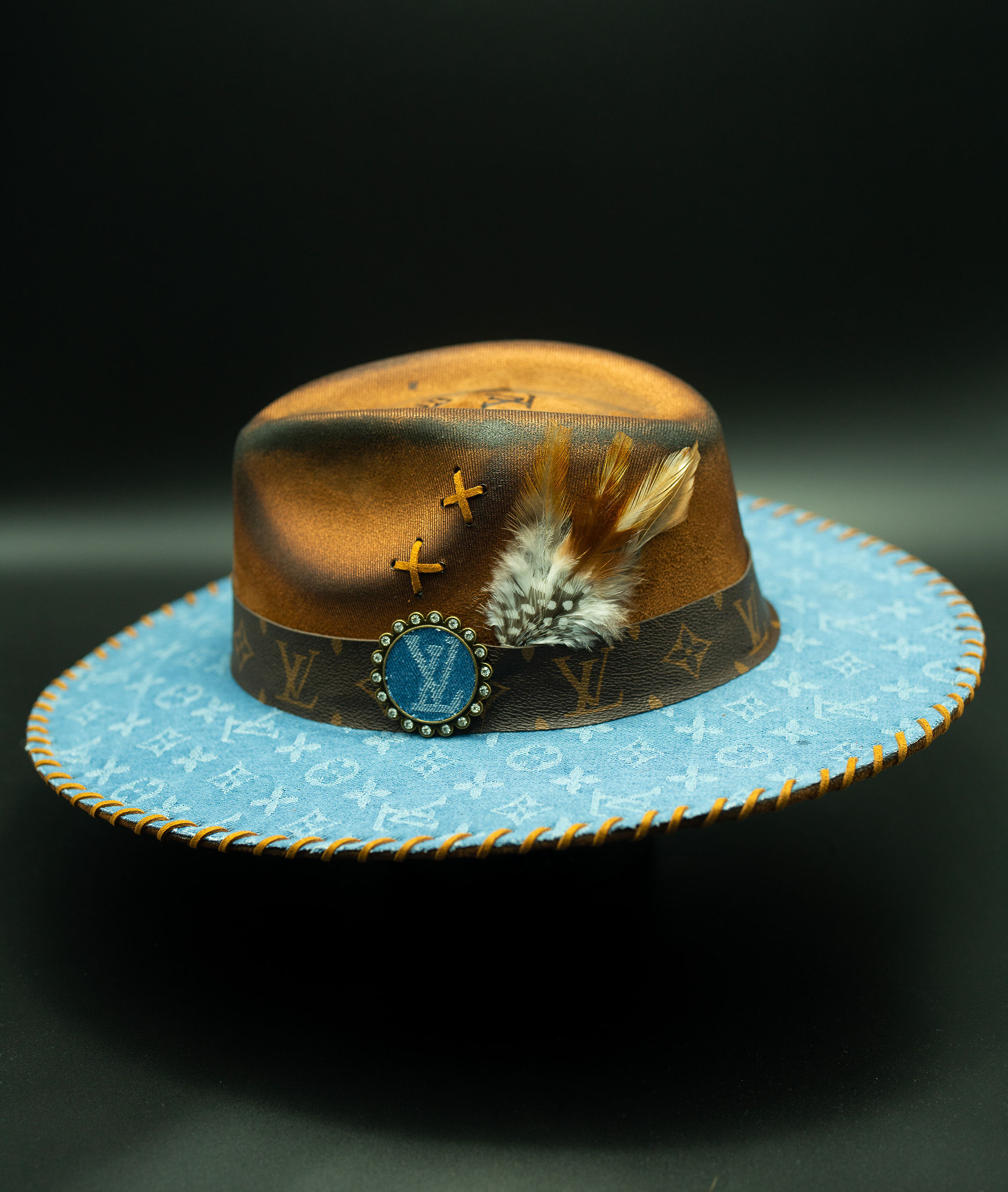 Blue Label – Image 3