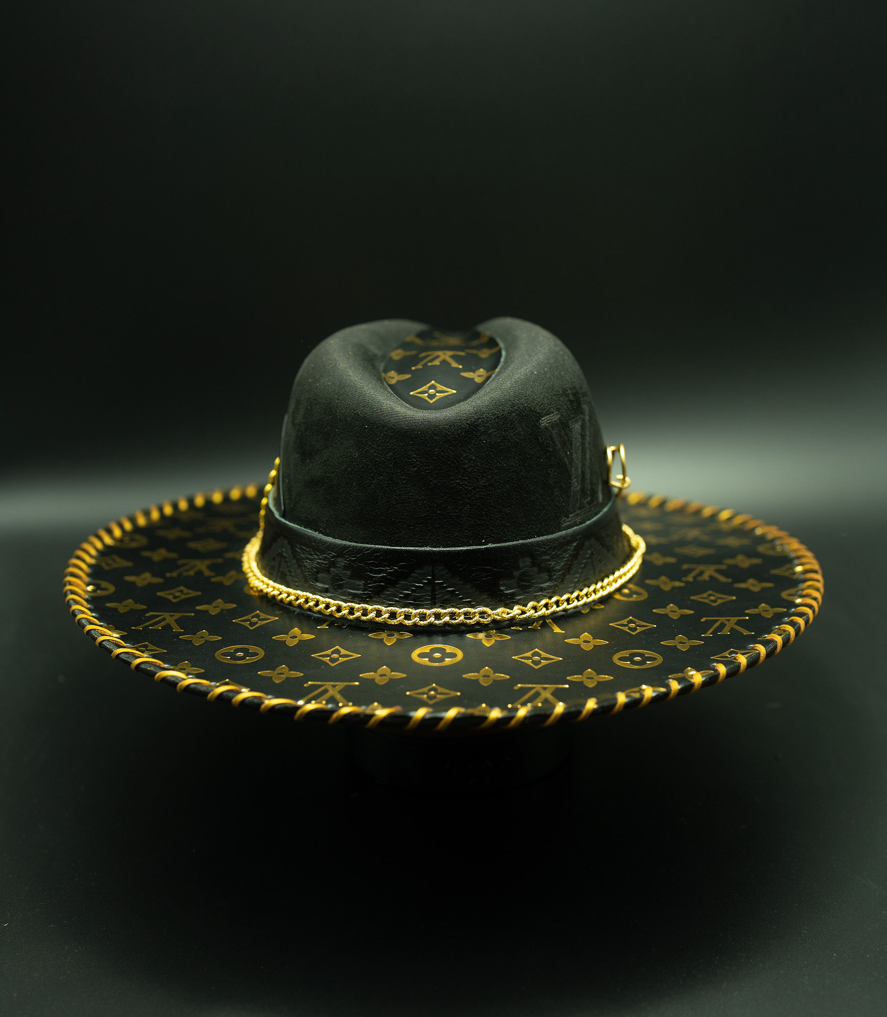 Black Gold Royalty – Image 4