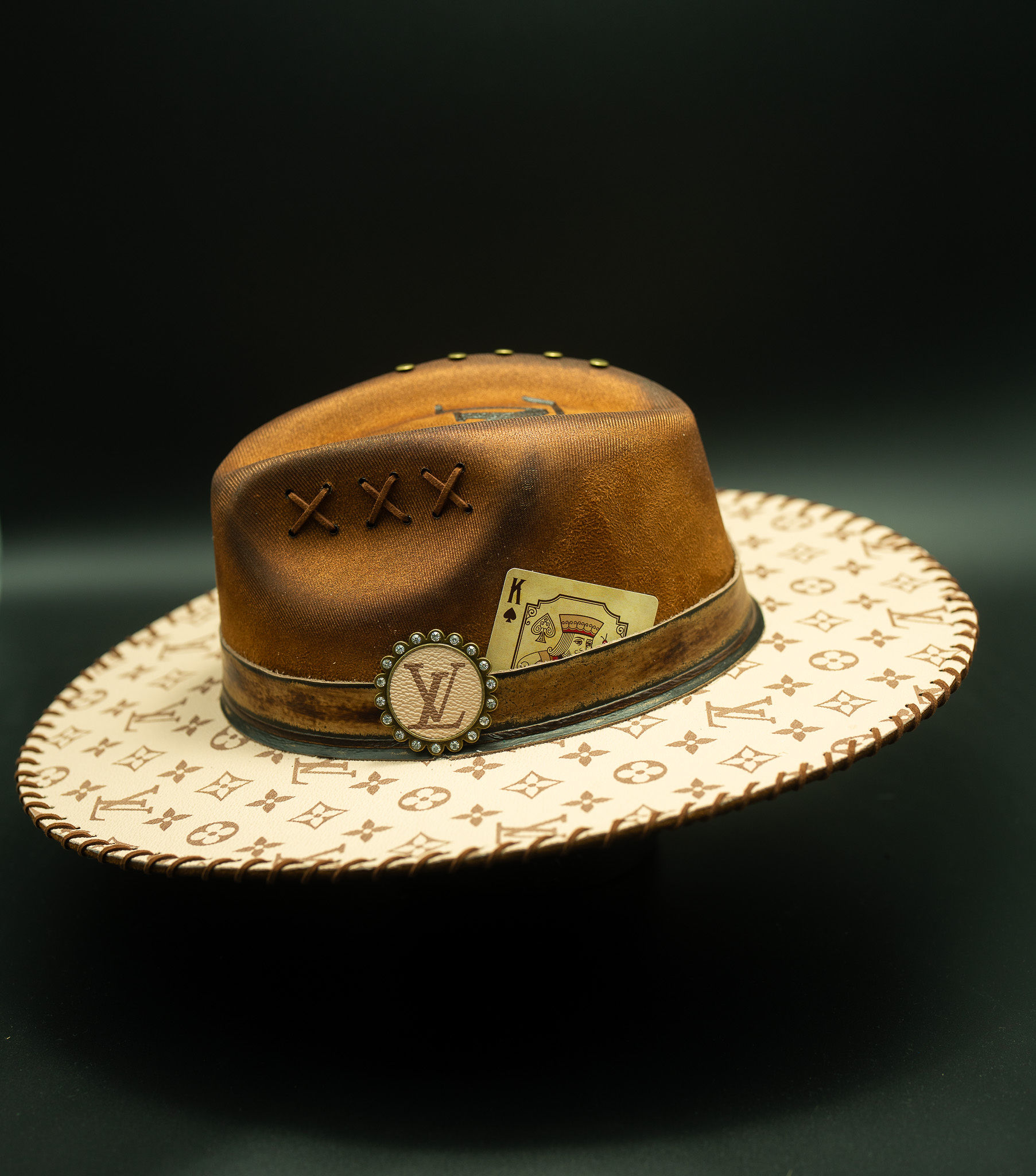 Cream and Cognac – Image 2