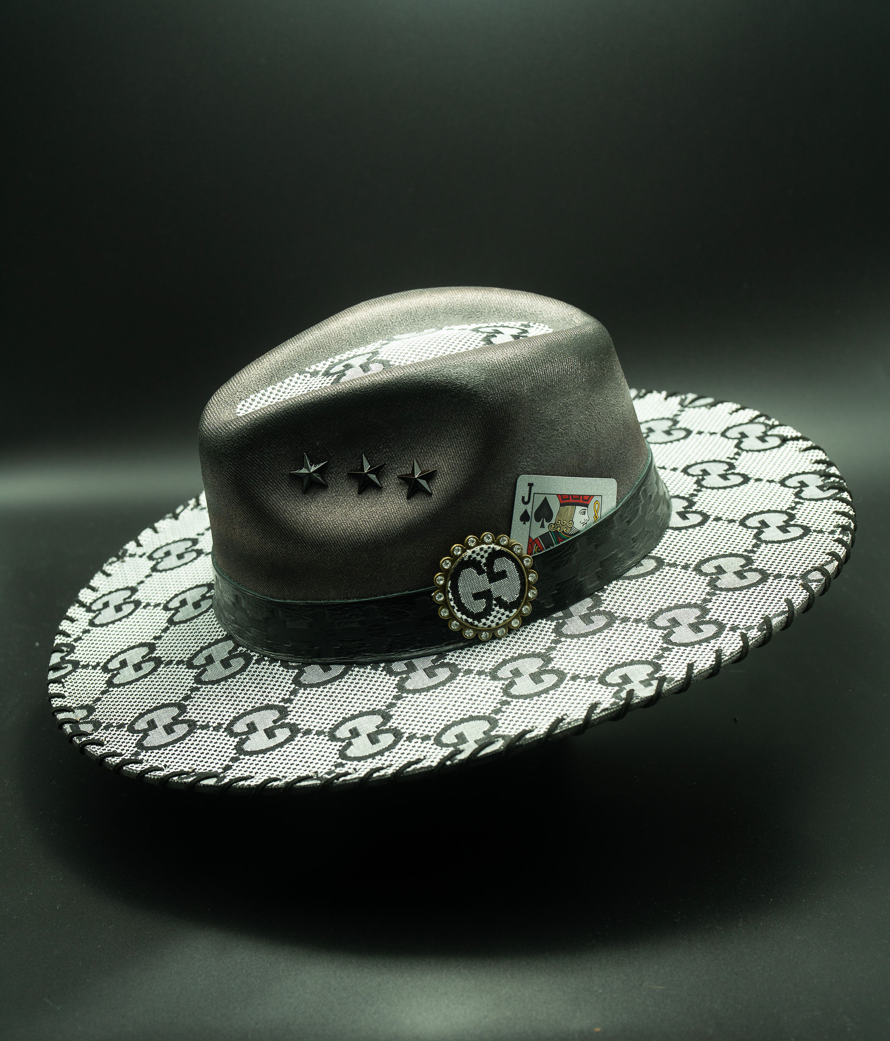 Silver Reign – Image 3