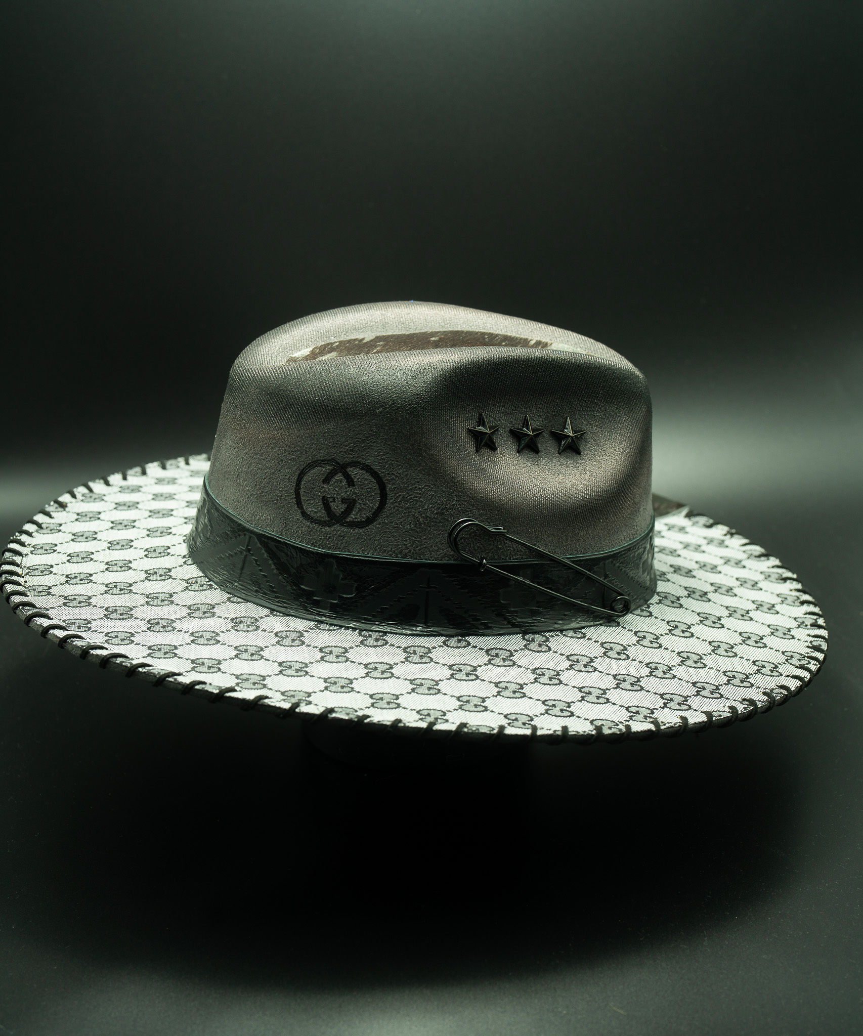 Silver Reign – Image 2