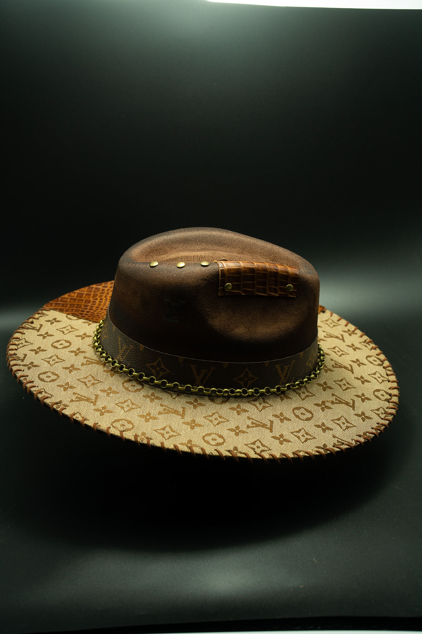 Brown Dynasty – Image 3