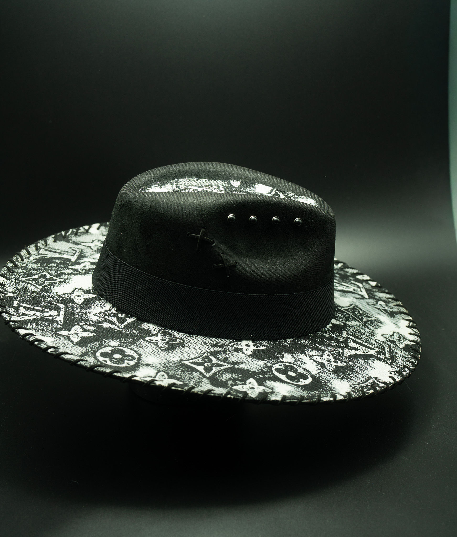 Midnight Status – Image 2