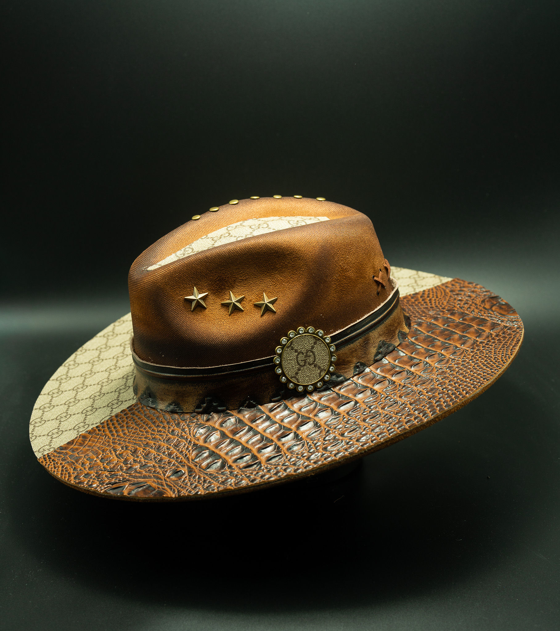 Golden Gator – Image 3