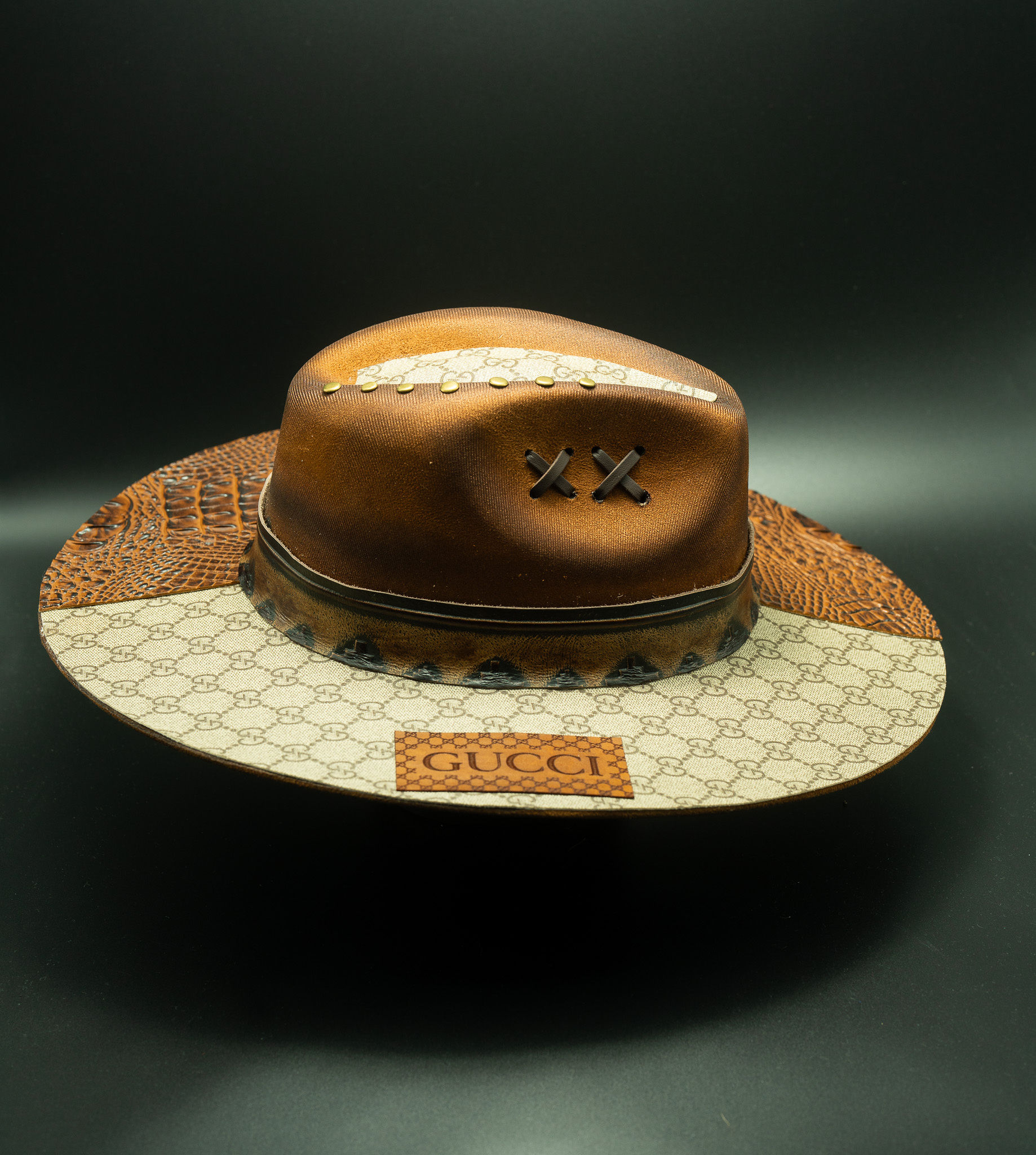 Golden Gator – Image 2