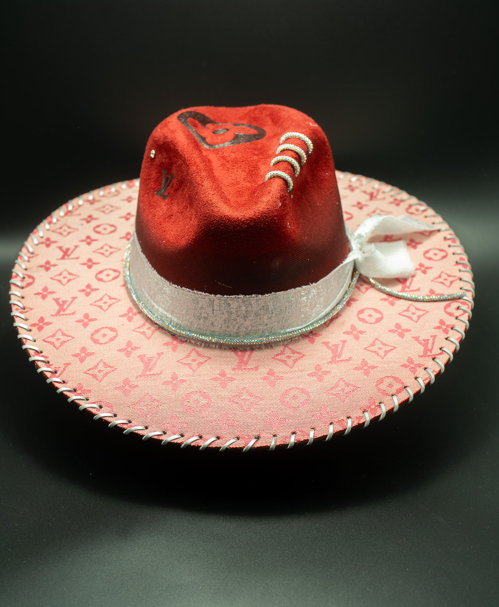 Scarlet Bling – Image 1
