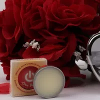 Love Button – Image 1