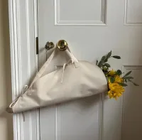 Tuesday Sewing Club (Ongoing) 6-8pm – Aug 25: Flower Tote