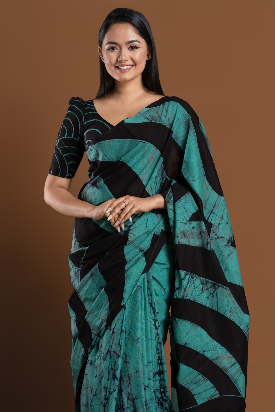 Handcrafted Authentic Sri Lankan Batik Saree – Image 2