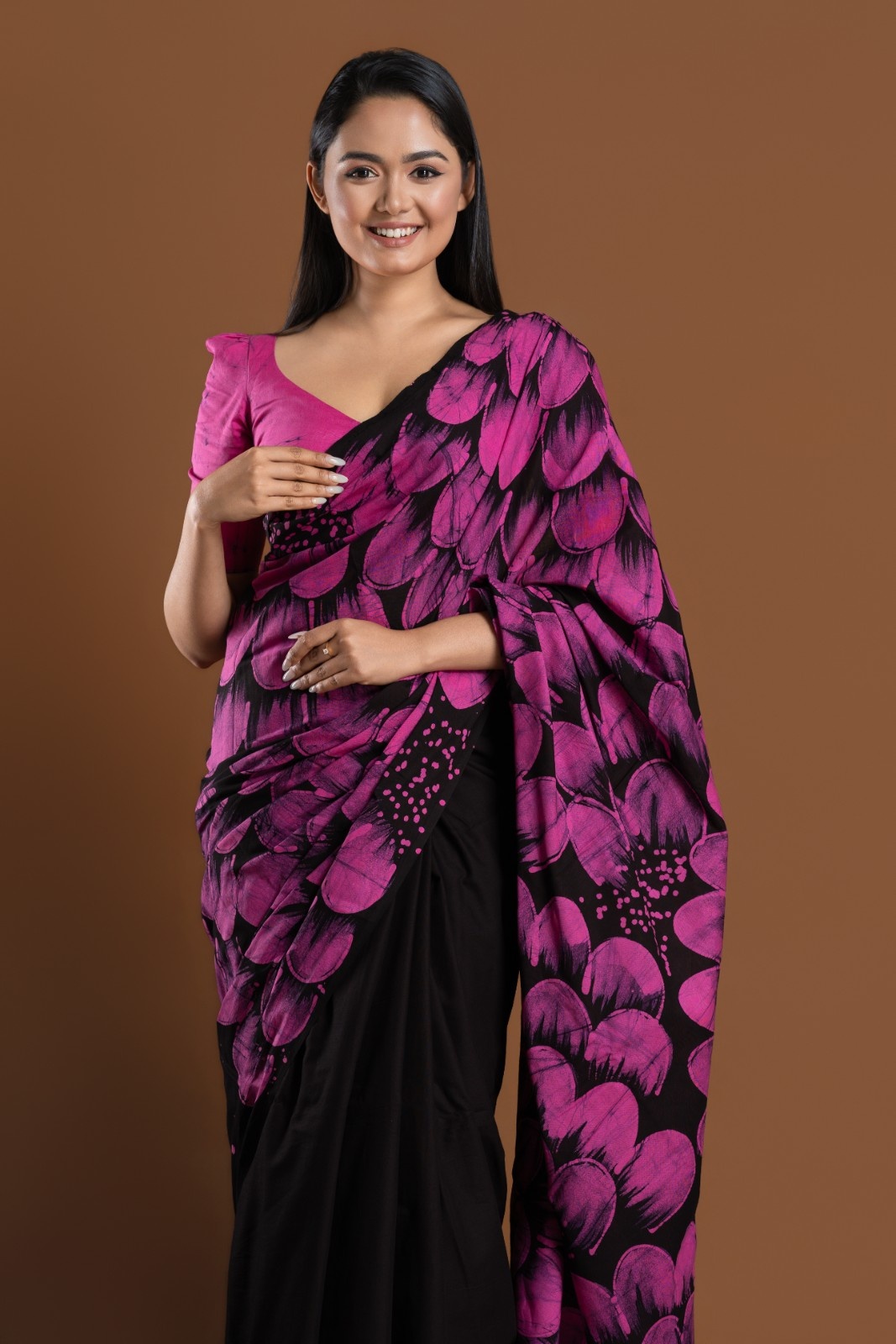 Handcrafted Authentic Sri Lankan Batik Saree – Image 1