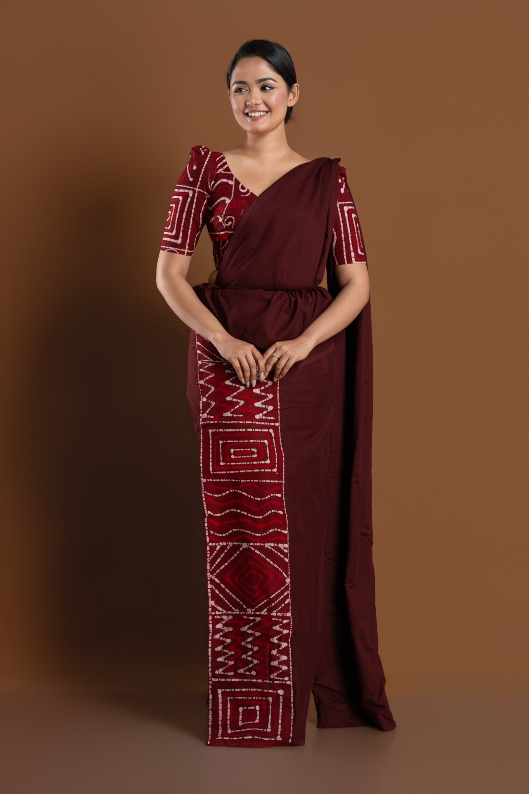 Handcrafted Authentic Sri Lankan Batik Saree – Image 3