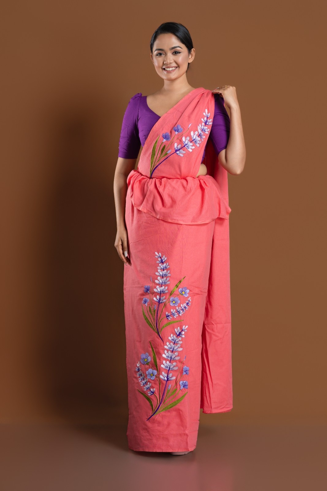 Elegant Sri Lankan Embroidery Saree – Image 3
