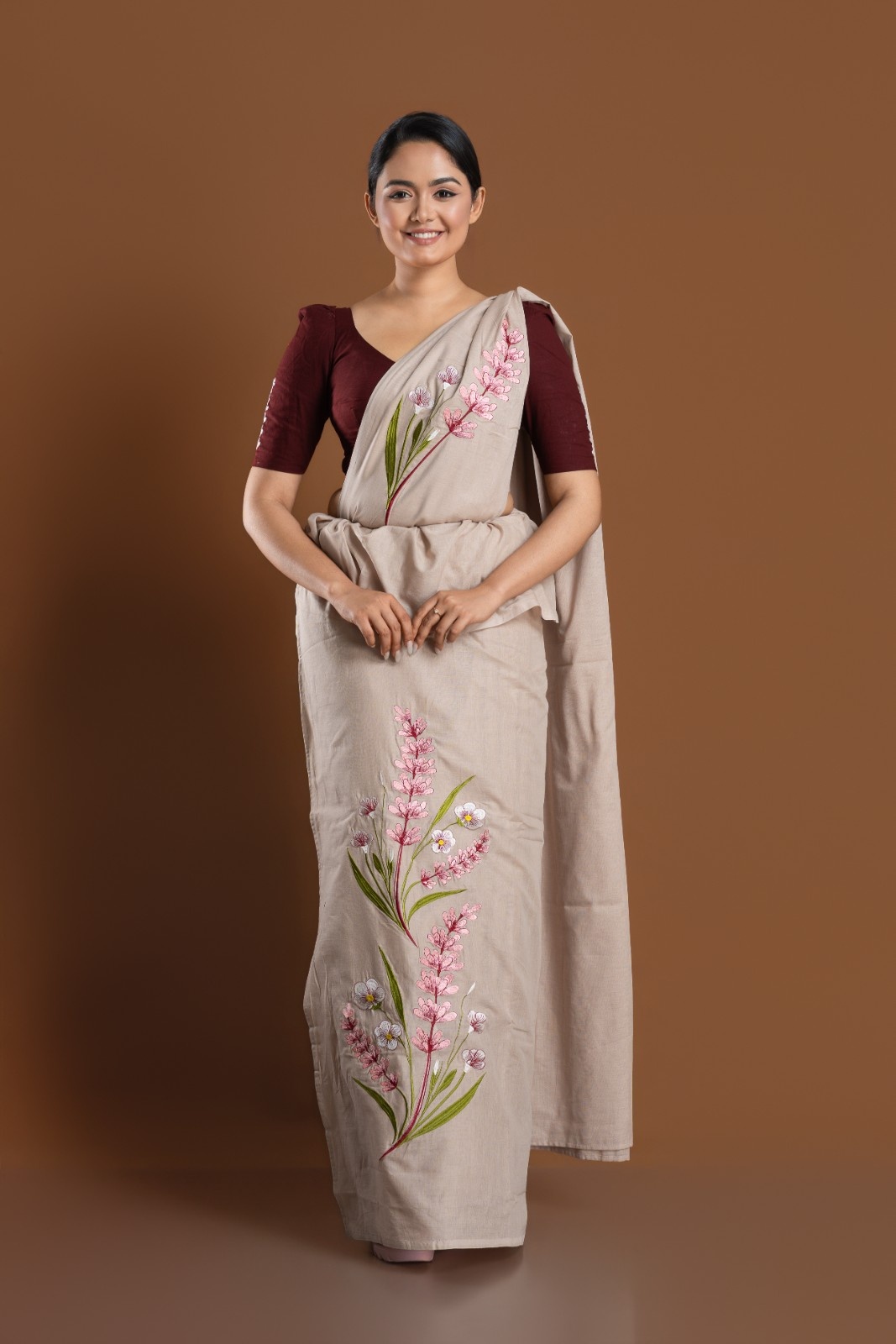 Elegant Sri Lankan Embroidery Saree – Image 3