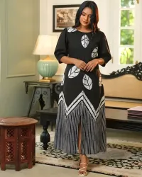 Bishop Sleeve Batik Maxi Dress – Image 4