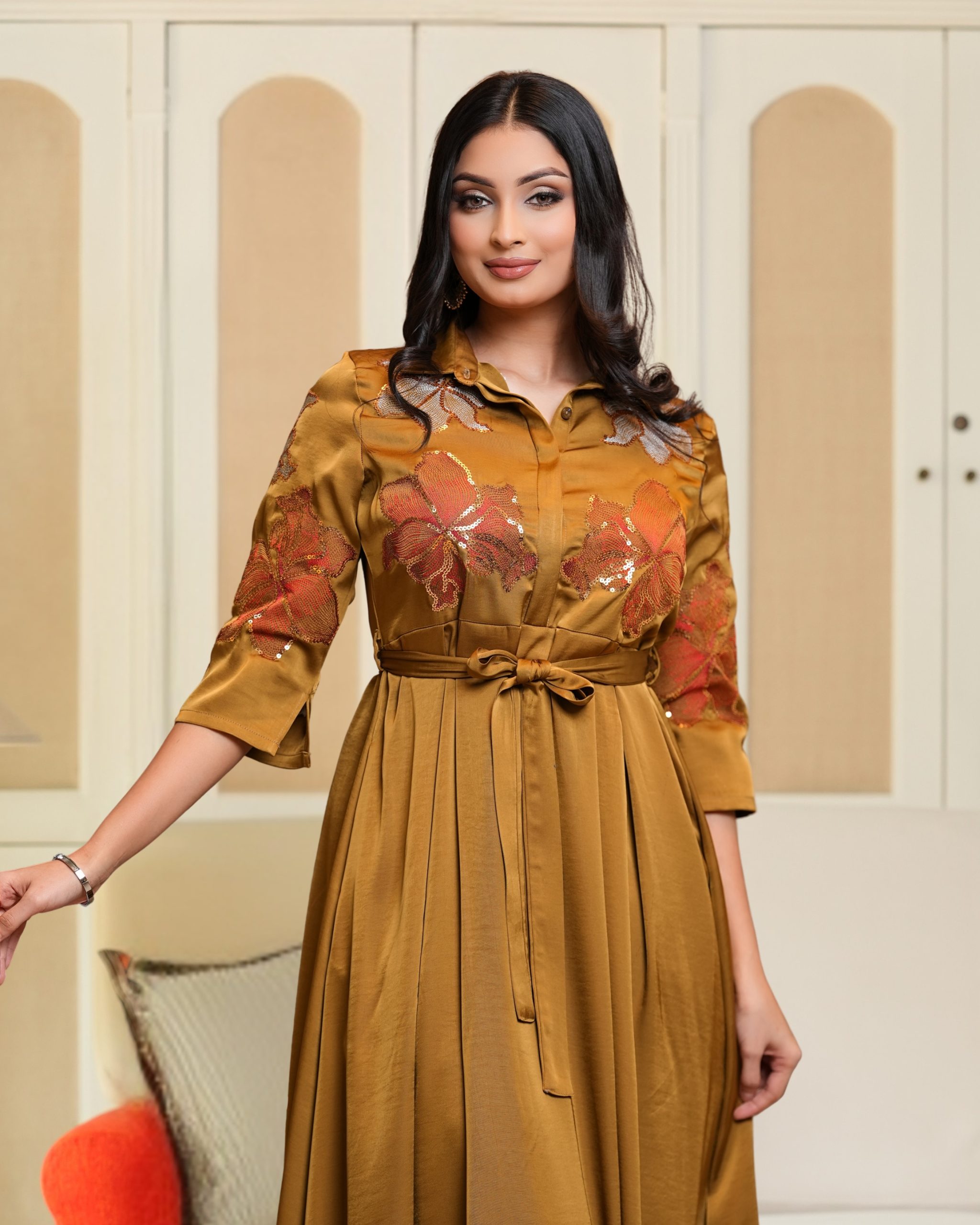 Sequin Embroidery Detailed Maxi Dress – Image 5