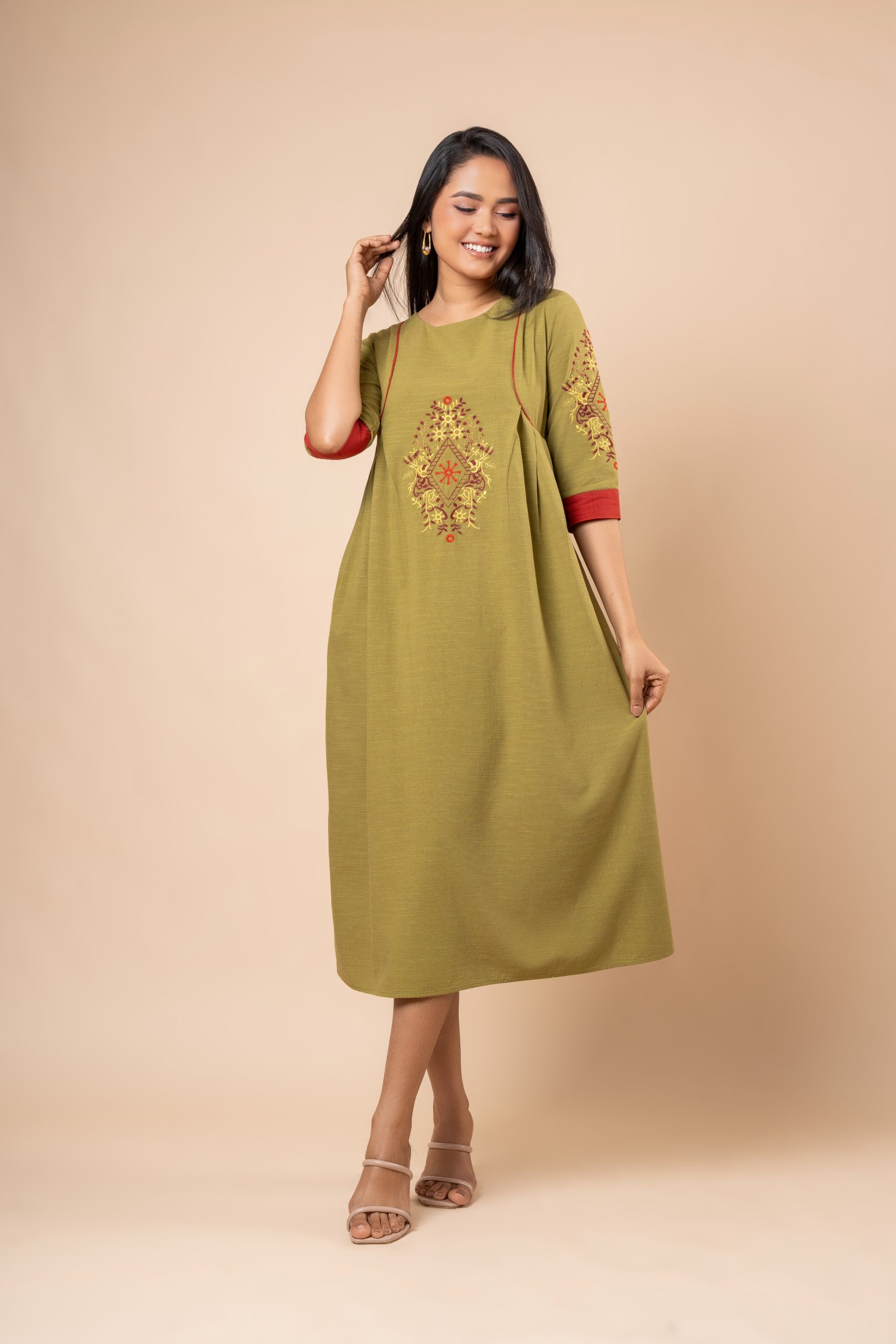 Abstract Patterned Midi Dress – Image 3