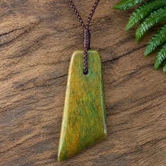 Hei Toki - Pounamu Necklace – Image 2